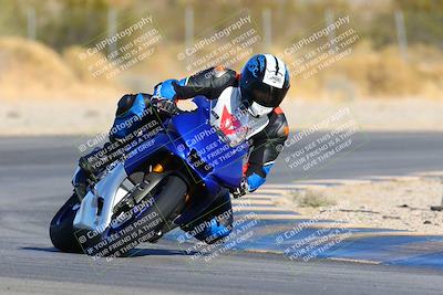 media/Jan-08-2022-SoCal Trackdays (Sat) [[1ec2777125]]/Turn 2 (150pm)/